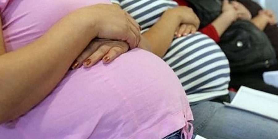 Distrito trabaja en estrategias para asegurar una maternidad segura