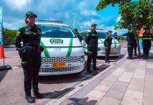 Barranquilla refuerza su seguridad: Char entrega 4 nuevos CAI móviles