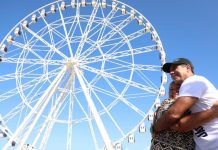 Este sábado a las 5 p.m. inauguran la Luna del Río en el Gran Malecón “Este sábado sube la emoción en Barranquilla: inauguran la Luna del Río” “La noria más esperada abre este sábado: llega la Luna del Río” “Barranquilla tiene nueva atracción: la Luna del Río se inaugura este sábado”