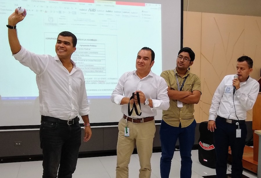 El candidato a la Gobernación del Atlántico por el partido Colombia Renaciente, Rodney Castro, sacó la balota 4 en el sorteo de posiciones en el tarjetón electoral.