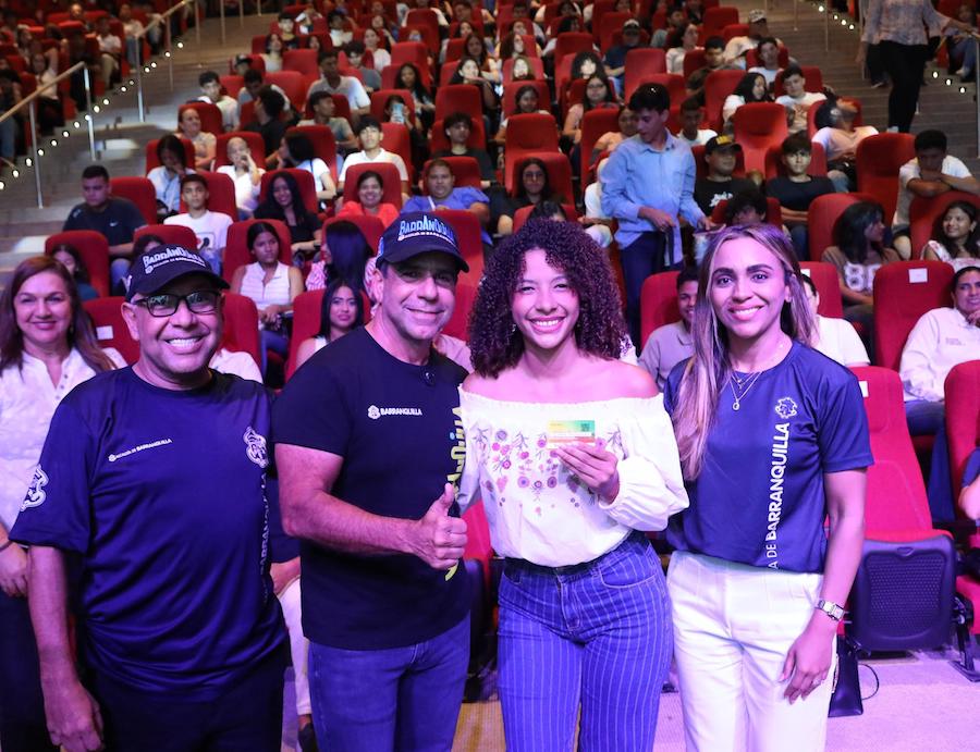 Entrega tarjetas ESTE (7)