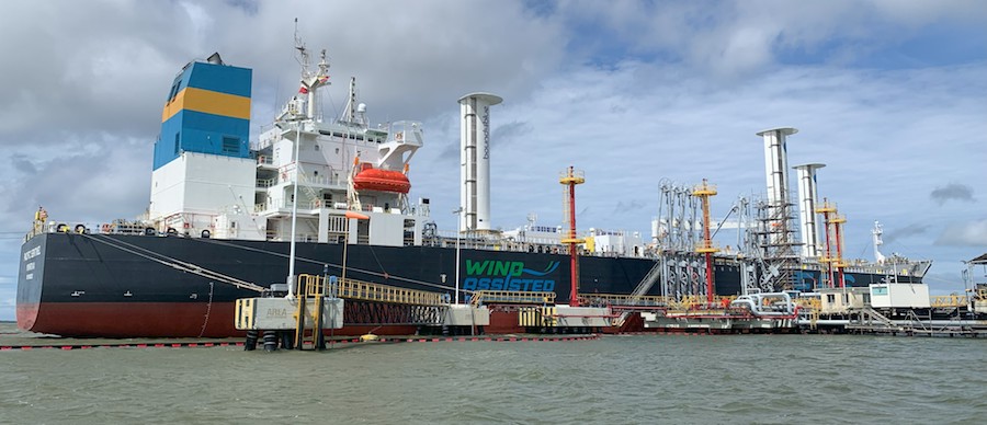 “Ecopetrol logra una reducción del 49% de CO₂ con innovador buque de velas de succión “Ecopetrol logra una reducción del 49% de CO₂ con innovador buque de velas de succión