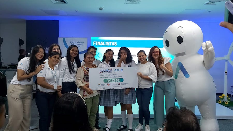 Escuelas de Candelaria y Baranoa ganaron la iniciativa Ennova S-cool, liderada por Air-e