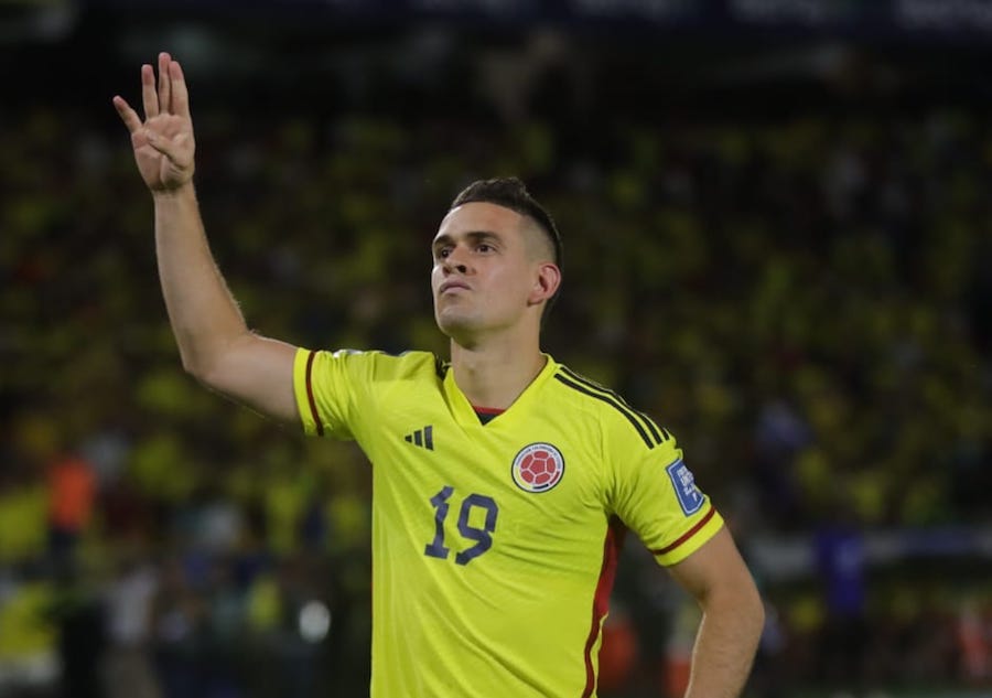 Colombia deja escapar dos puntos en Barranquilla tras empatar 2-2 con  Uruguay