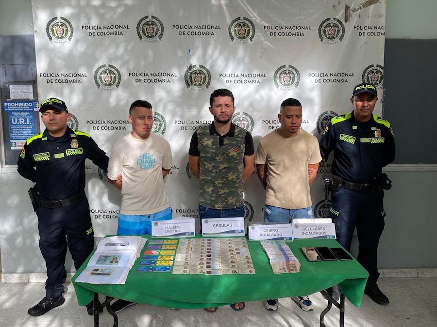 Banda “Los Triple 8” cayó en Barranquilla: tres capturados por fraudes de $50 millones al mes