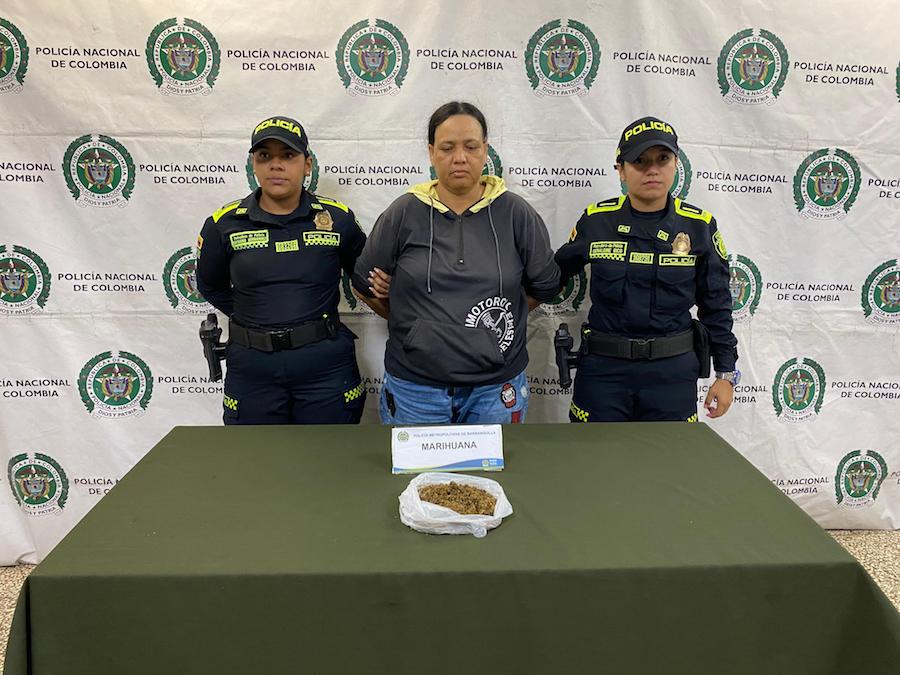 Capturada mujer en La Luz con 285 dosis de marihuana listas para la venta