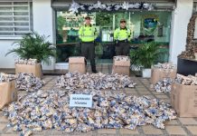 Policía incauta 20.000 unidades de pólvora en el Centro de Barranquilla Policía incauta 20.000 unidades de pólvora en el Centro de Barranquilla