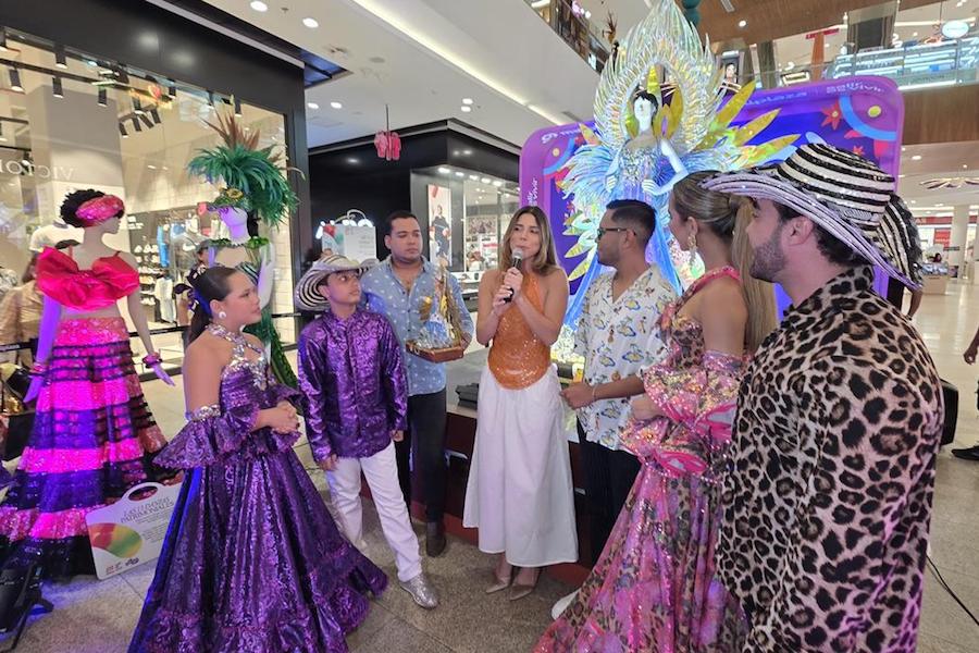 Más de 40 vestidos, música y tradición: Mallplaza celebra el Carnaval como experiencia viva